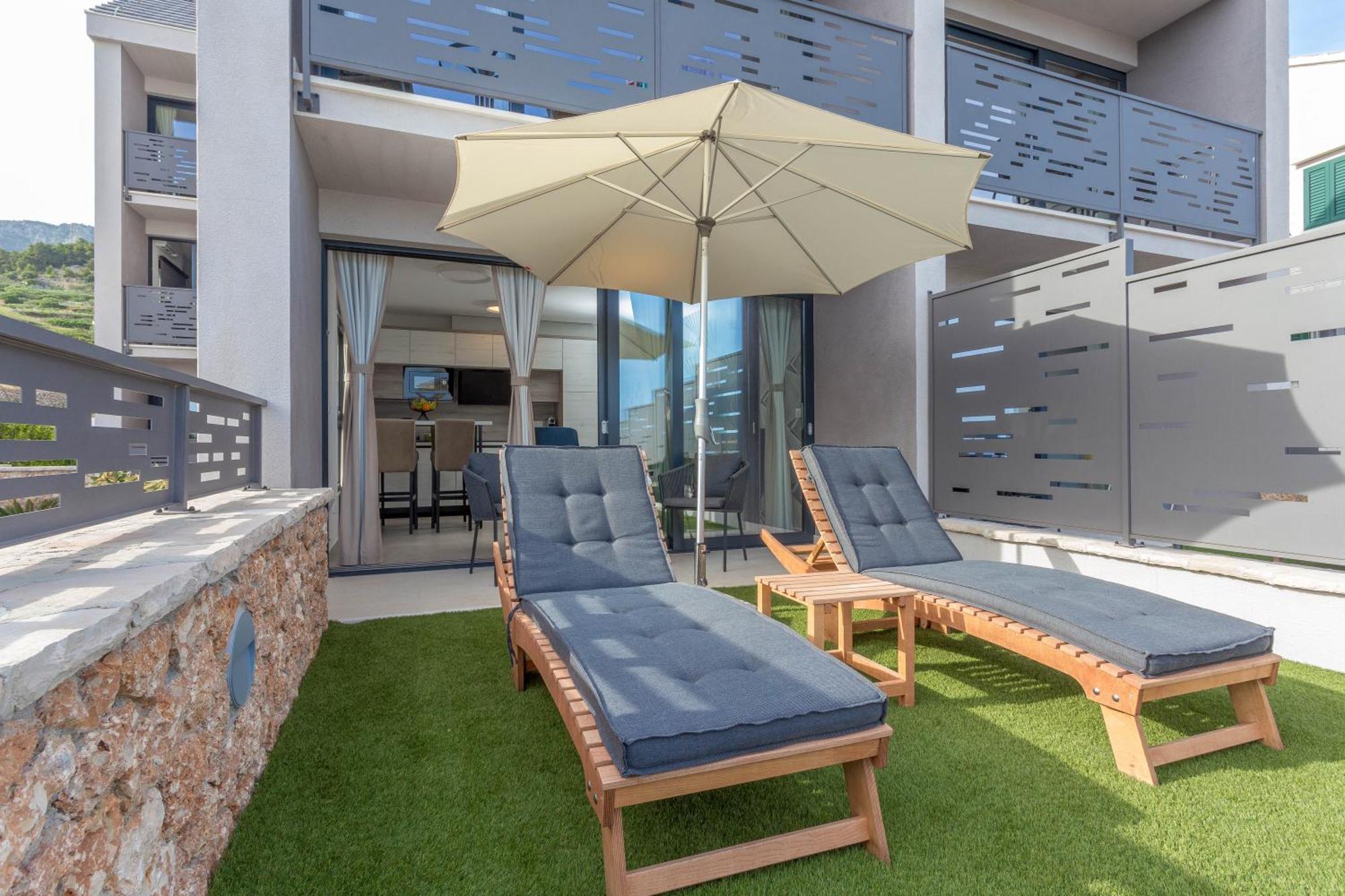 Ferienwohnung Grey House Bol Exterior foto