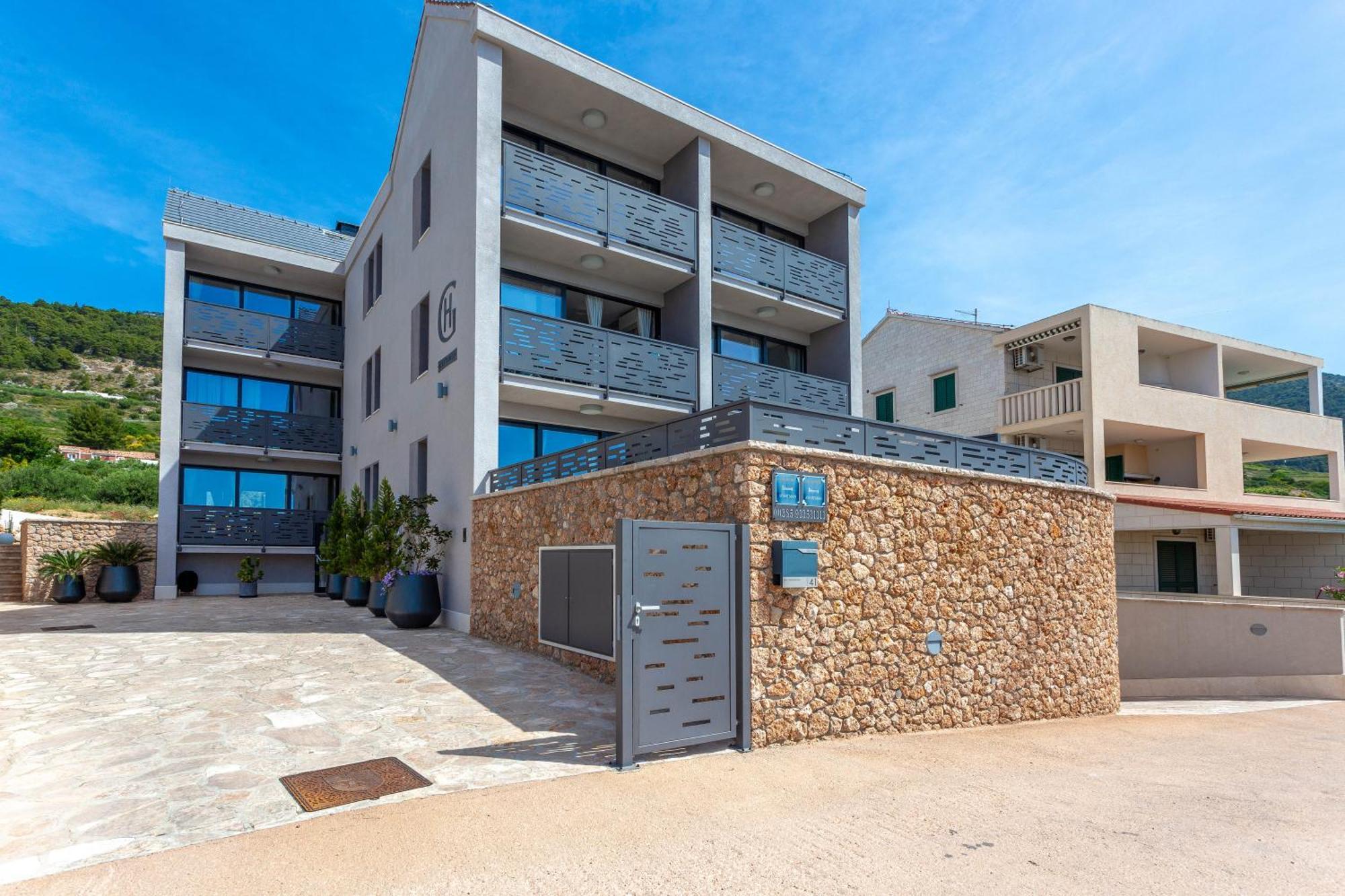 Ferienwohnung Grey House Bol Exterior foto